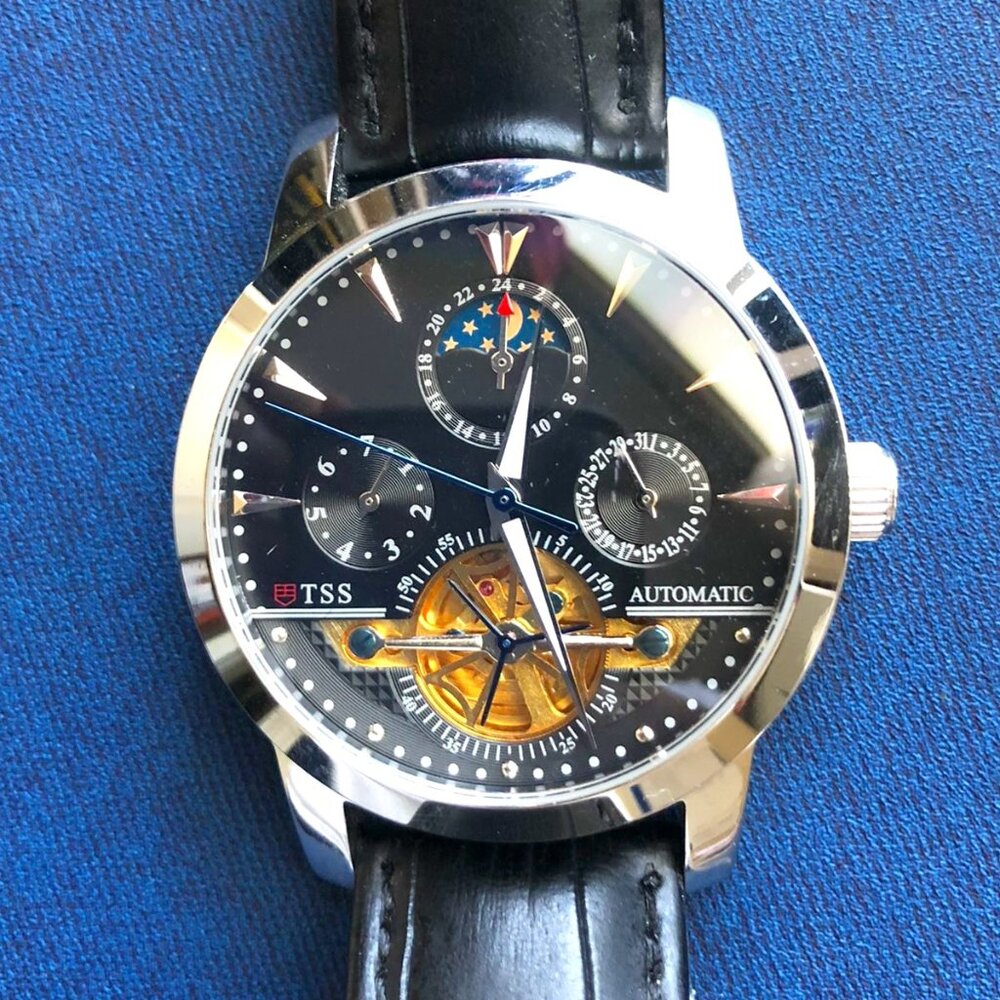 TSS Men’s Analog Watch (Black)